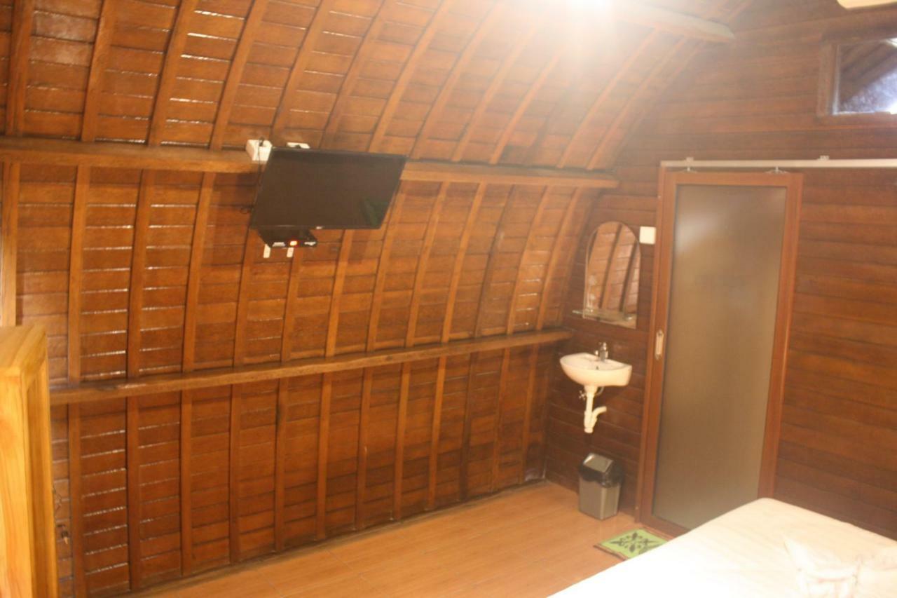 Hôtel Lotus Bungalow à Nusa Penida Extérieur photo